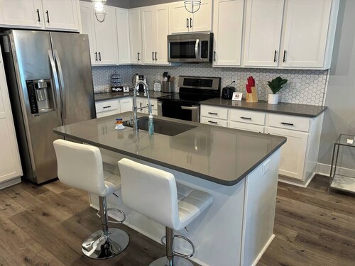 Modern Comfort in Gated 2BR Apartment with Parking