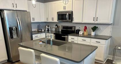 Modern Comfort in Gated 2BR Apartment with Parking