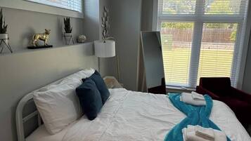 2 sovrum, skrivbord, strykjärn/strykbräda och gratis wi-fi