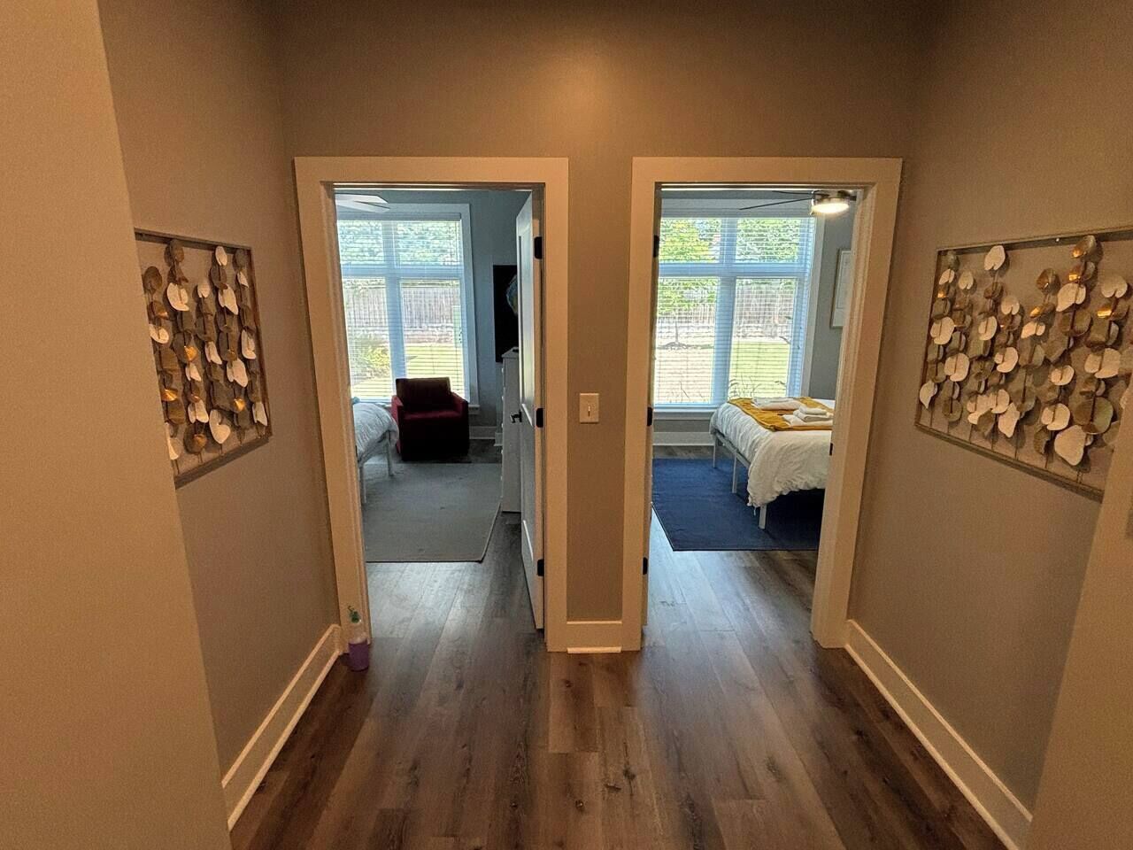 2 dormitoris, escriptori, planxa i posts de planxar i wifi gratuïta 