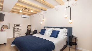 2 habitaciones, tabla de planchar con plancha, wifi y ropa de cama