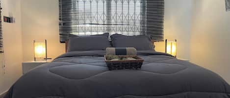 1 slaapkamer, een strijkplank/strijkijzer, wifi, beddengoed