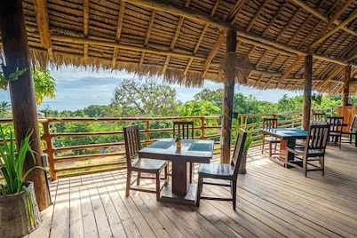 La Fotana Restaurant And Bungalows