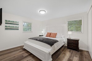 4 多间卧室、熨斗/熨衣板、免费 WiFi、床单