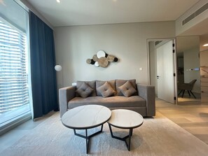 Living area - Dubai Marina Walk Gem Modern Apartments (Dubai)