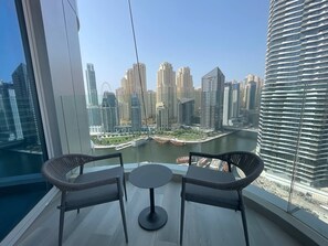 Terrace/patio - Dubai Marina Walk Gem Modern Apartments (Dubai)