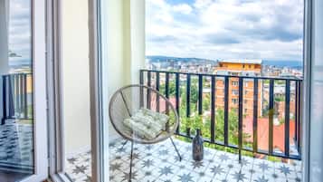 Apartemen, balkon, pemandangan kota | Pemandangan balkon