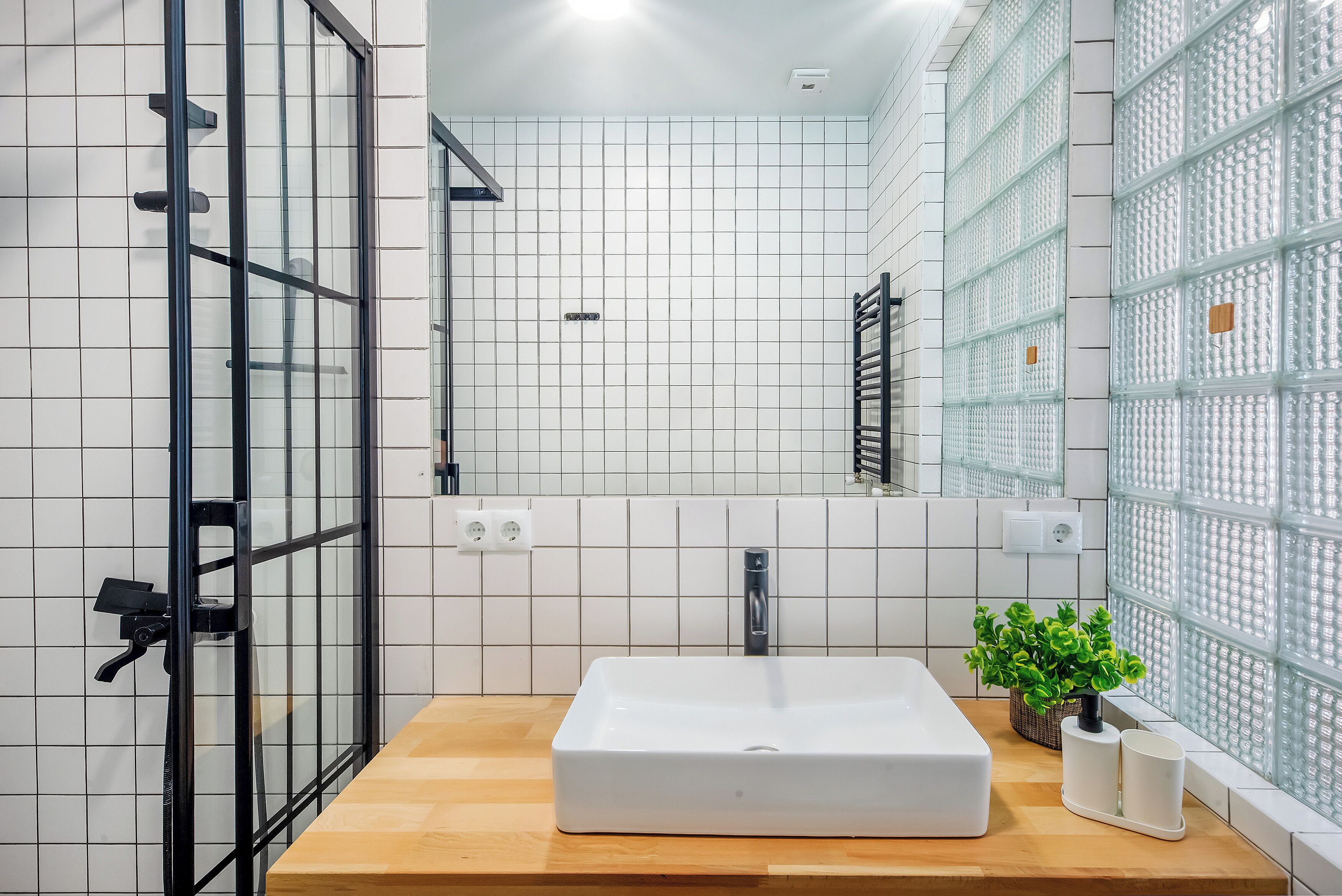 Apartment, Balcony, City View | Bathroom