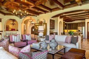 Villa | 3 bedrooms, Internet - Villa Vista - Spanish Luxury Pool Wifi (Palm Springs)