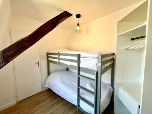 1 室のベッドルーム、インターネット、ベッドシーツ