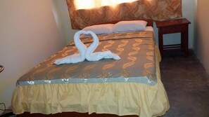 Honeymoon Suite, Valley View | Free WiFi