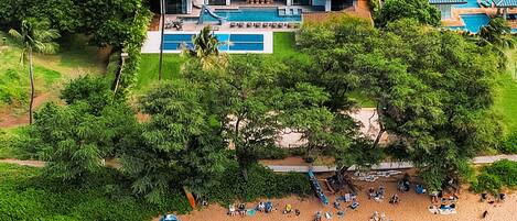 A la platja, gandules de platja i tovalloles de platja