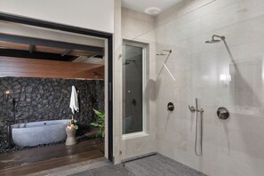 Hair dryer, towels, soap, shampoo - #1 Luxury BEACHFRONT! Pickleball, Sand Volleyball, 2 Gyms, Pool (Lahaina)