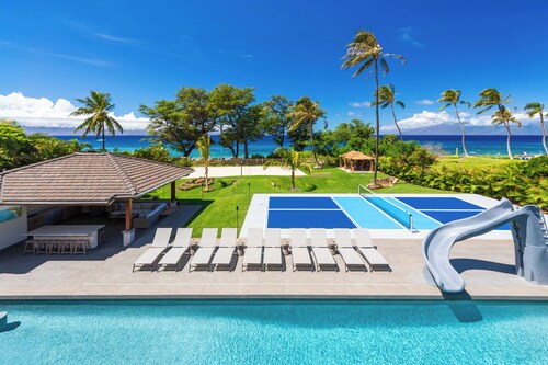 #1 Luxury BEACHFRONT! Pickleball, Sand Volleyball, 2 Gyms, Pool