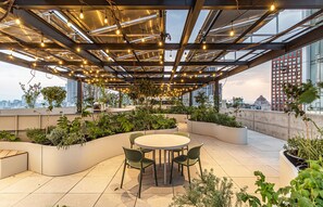 Superior One Bedroom Apartment | Terrace/patio