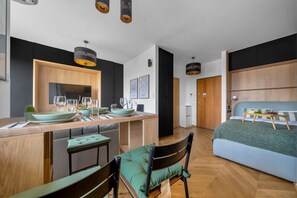 1 bedroom, desk, iron/ironing board, free WiFi - Warsaw Wola Studio - Balcony & Workspace -by Rentujemy (Warszawa)