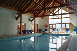 Indoor pool, a heated pool - travelski home classic - La Fontaine du Roi (St. Jean d'Arves)