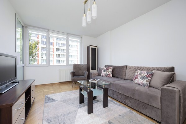 Apartamento, 1 quarto, sacada | Wi-Fi de cortesia, roupa de cama