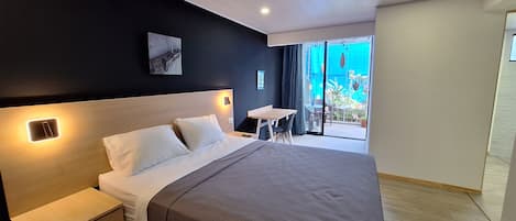 Premier Double Room, Garden View