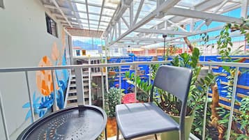 Comfort Room, Garden View | Peti besi dalam bilik, meja, ruang kerja komputer riba, Wi-fi percuma