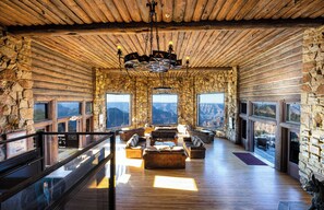 Lobby sitting area - Grand Canyon Lodge (North Rim)