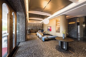 Ảnh chưa phân loại, 2 trong số 21 ảnh, nút