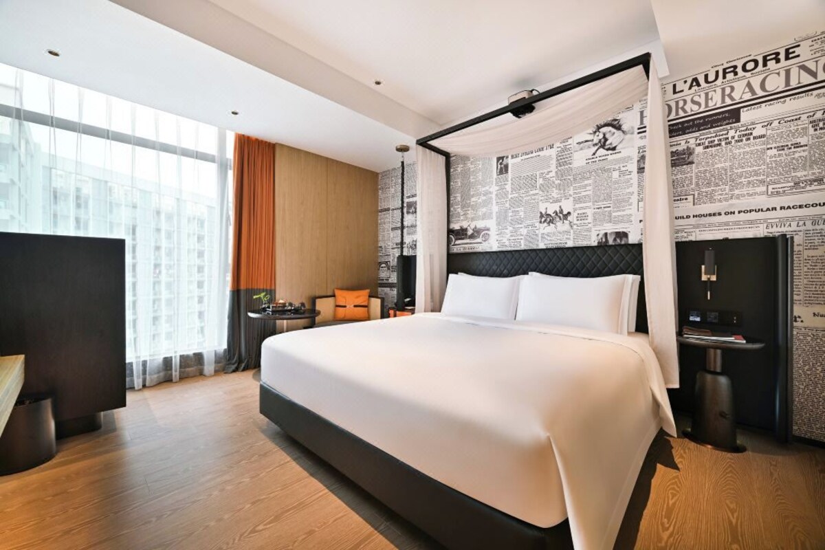 Arthur Standard Room with King Bed