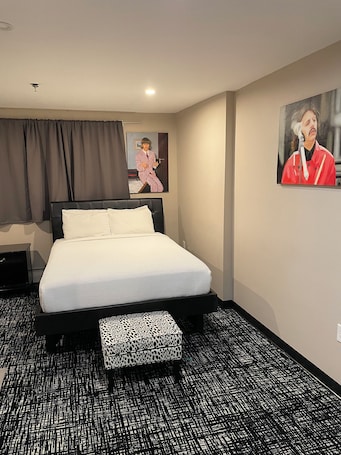 Bügeleisen/Bügelbrett, kostenloses WLAN