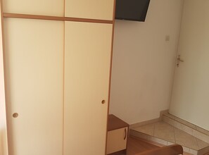 6 habitaciones, cunas y wifi gratis 