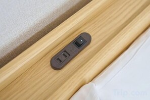 Unclassified image, 4 of 27, button - Miyoshi House Nonsmoking Self Checkin (Osaka)
