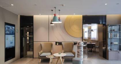Homeinn Hotel (Beijing ABP World Park Guogongzhuang Subway Station)