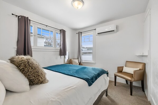 3 chambres, lit parapluie, Wi-Fi, draps fournis