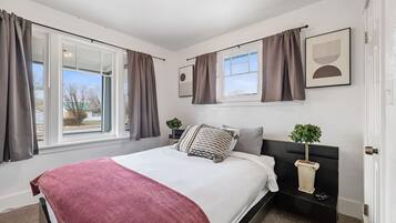 3 Schlafzimmer, Reisekinderbett, WLAN, Bettwäsche