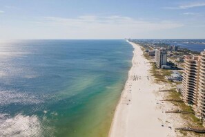 Beach nearby - Pineapple Place · Luxury Townhome in Perdido Key-WALK to BEACH CLUB (Perdido Key)
