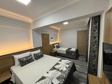 Laptop workspace, soundproofing, free WiFi. Akapella