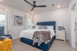 4 soverom, skrivebord, strykejern/-brett og wi-fi