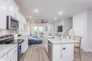 Fridge, microwave, oven, dishwasher - Serenity Sky · Luxury NEW Home w/GAME ROOM- Minutes to BEACH! (Perdido Key)