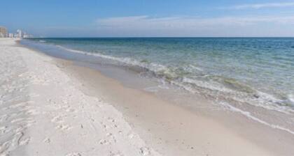 Endless Summer · Gorgeous Villa w/GULF VIEWS & Pool! WALK to Beach!