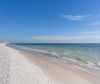 Endless Summer · Gorgeous Villa w/GULF VIEWS & Pool! WALK to Beach!