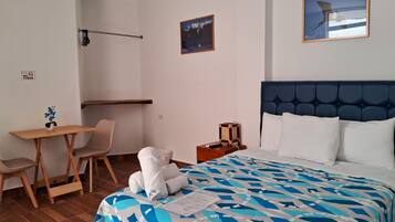 1 habitación, wifi y ropa de cama