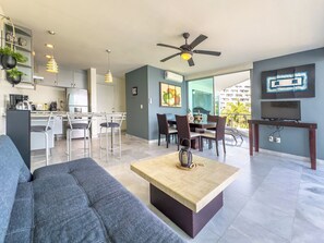 40-inch Smart TV with cable channels - ARIA Residence Beachfront luxury (Nuevo Nayarit)