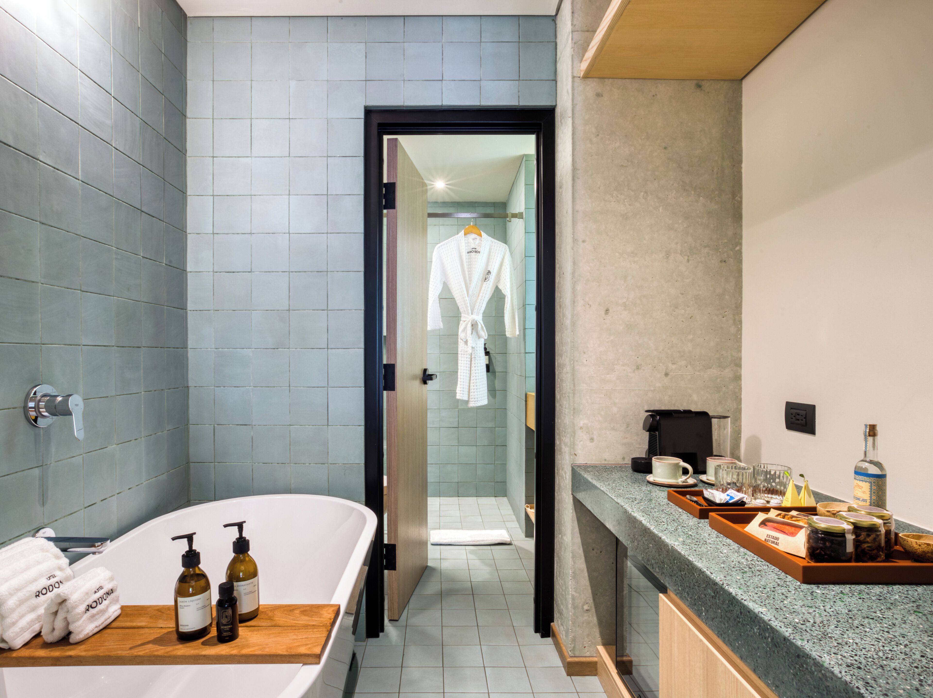 Photo - Rodona Hotel