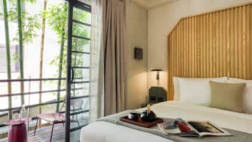 Junior Room | 1 bedroom, Egyptian cotton sheets, premium bedding, minibar