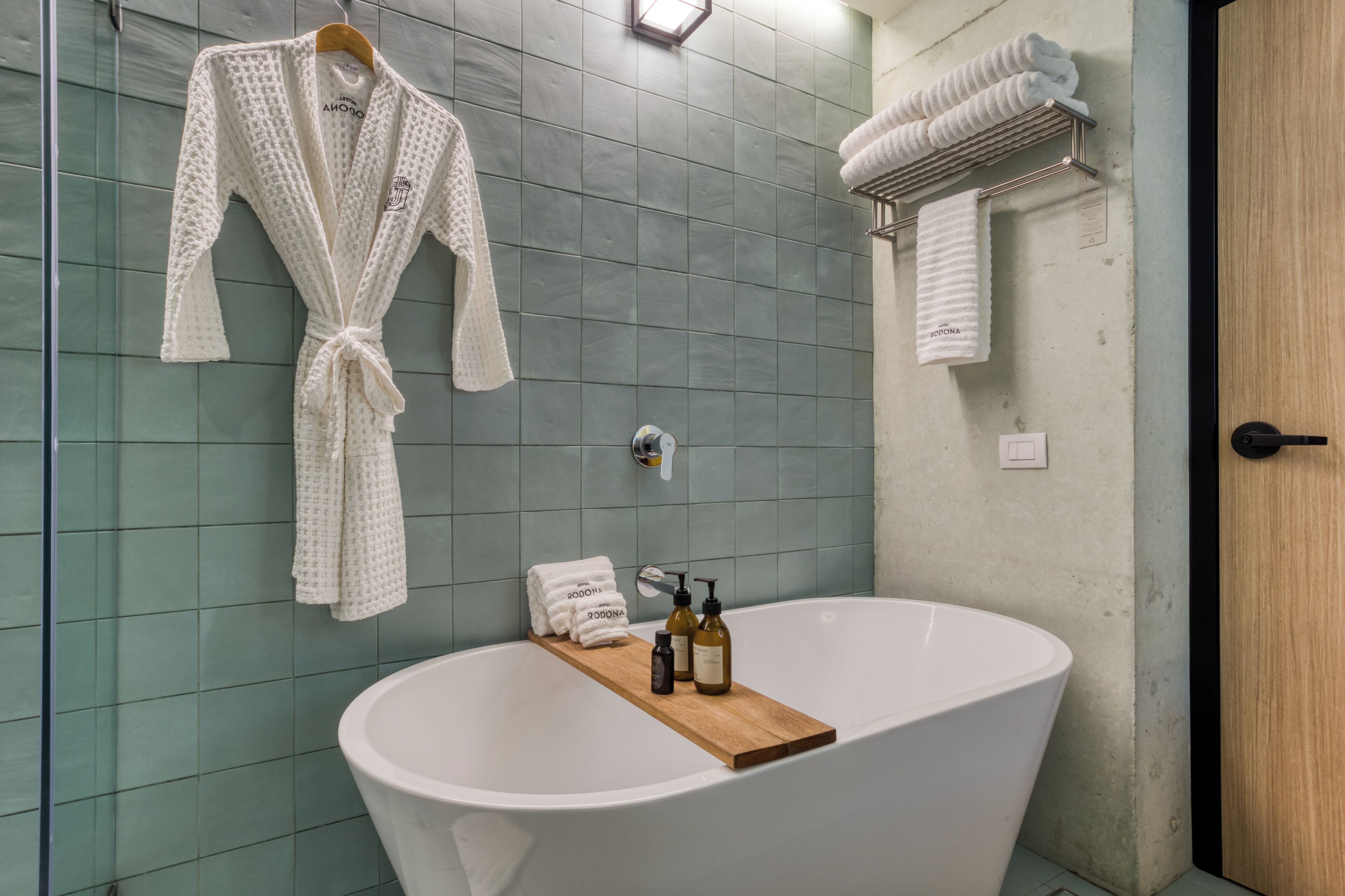 Photo - Rodona Hotel