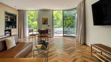 Royal Room | 1 bedroom, Egyptian cotton sheets, premium bedding, minibar