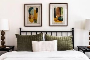 2 chambres, fer et planche à repasser, Wi-Fi, draps fournis