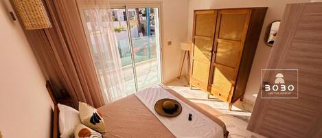 2 bedrooms, WiFi, bed sheets