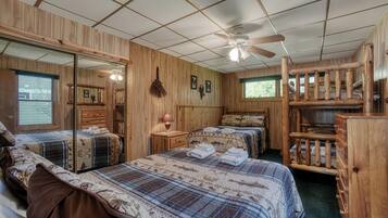 Family Cabin, 2 Bedrooms, Beachside | Individually decorated, free WiFi, bed sheets