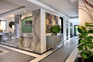 Lobby - The Leith (George Town)