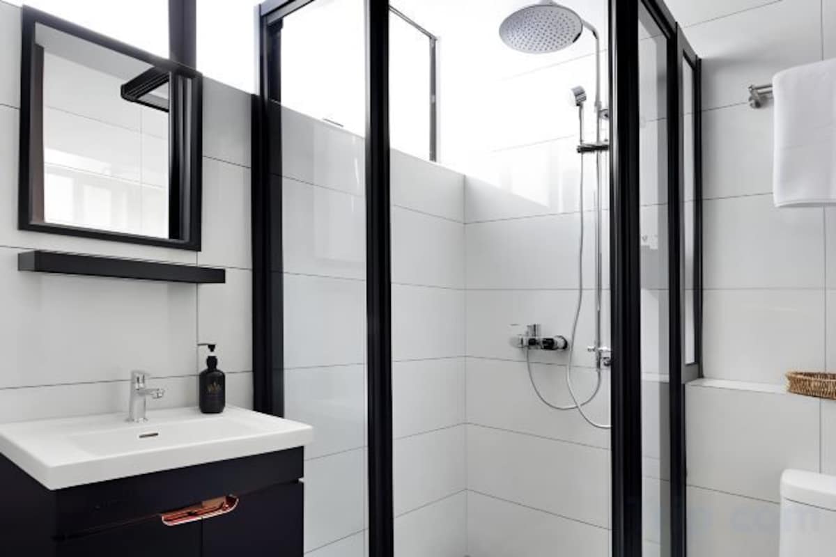 Bathroom | Free toiletries, bidet